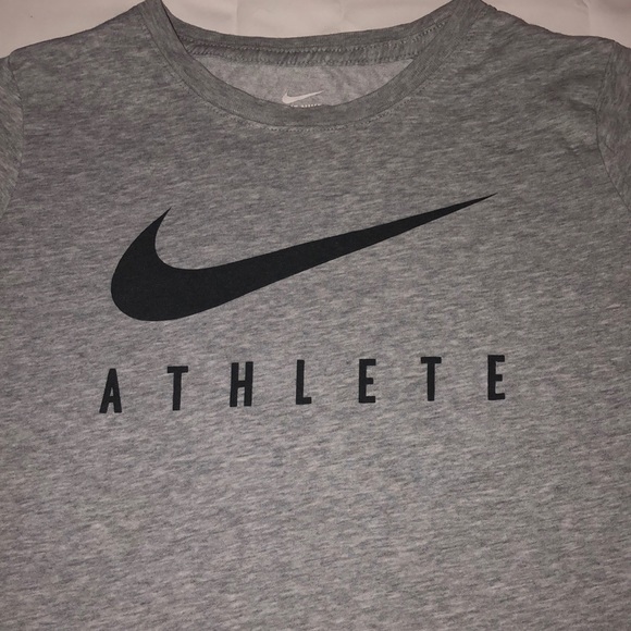 Grey Nike T- Shirt - Picture 2 of 2